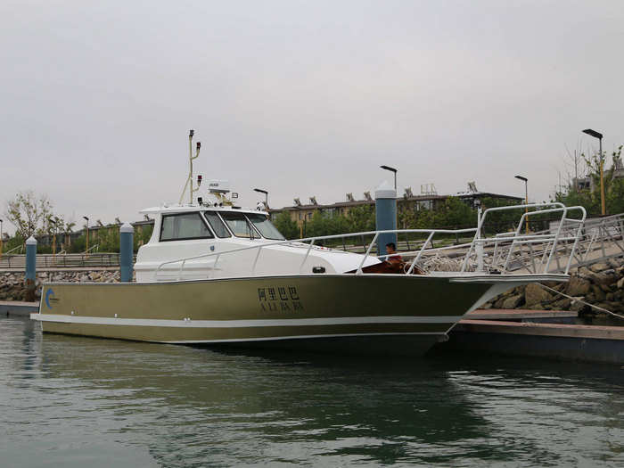 雙柴油機遠海釣魚(yu)艇45尺(chi)（15米(mi)）